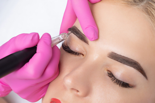 eyebrow microblading