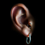 tragus piercing